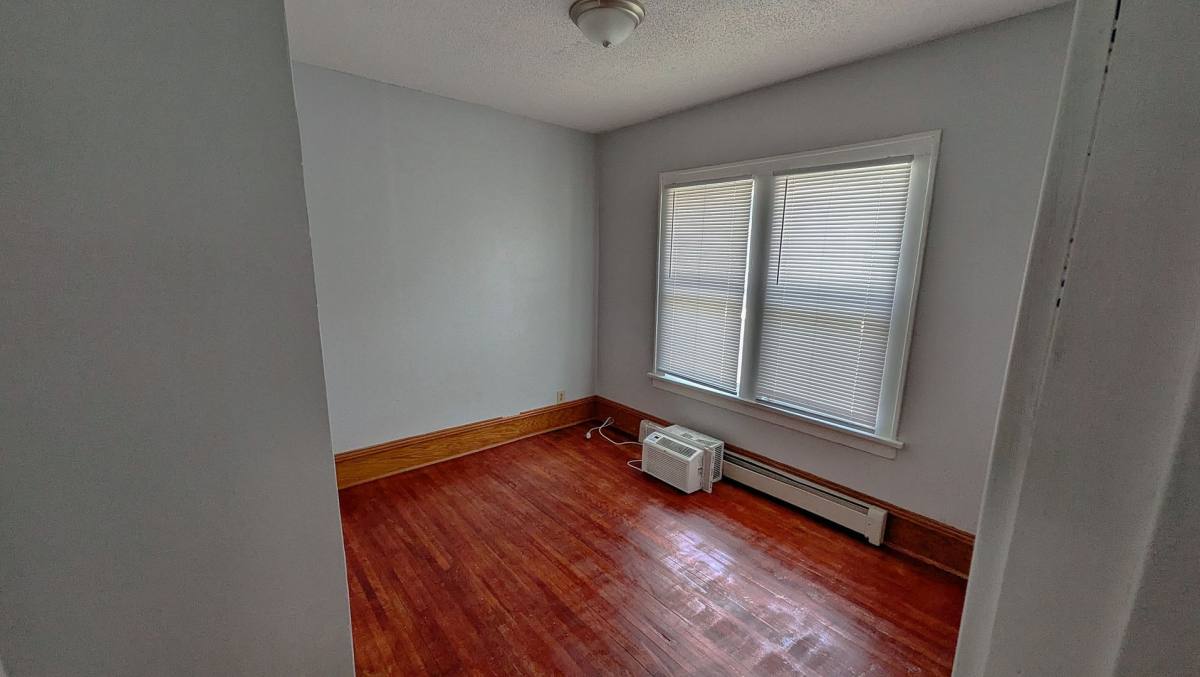 Apartment for rent at 1812 Golden Valley Rd, Minneapolis, MN 55411