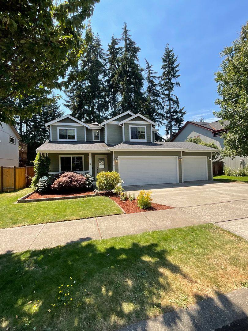 House for rent at 15779 104th Ave SE, Yelm, WA 98597
