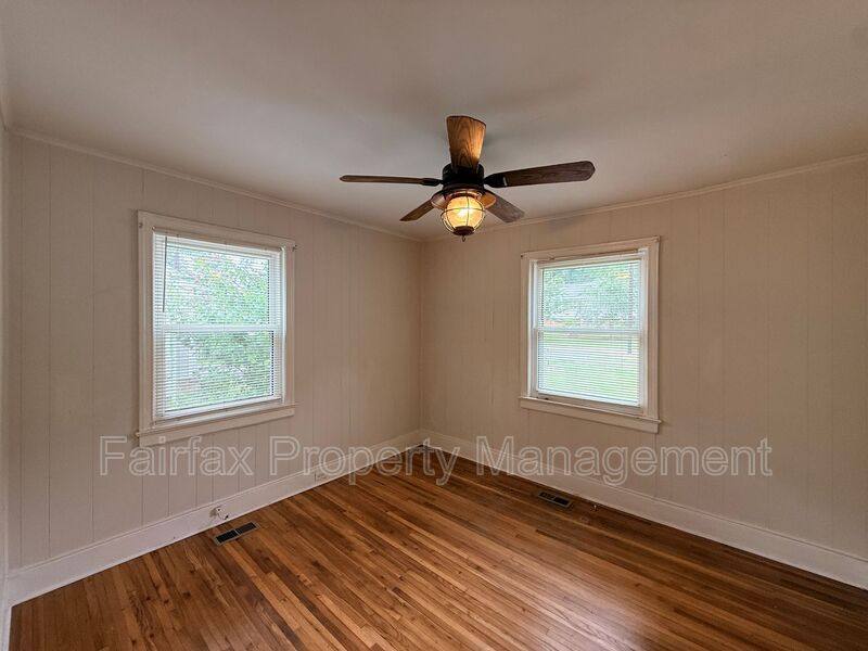 House for rent at 506 E Club Blvd, Durham, NC 27704