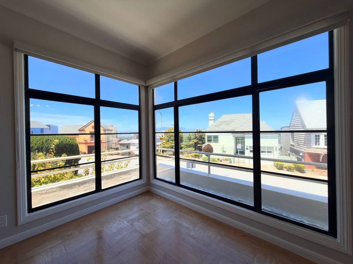 House for rent at 955 Lawton St, San Francisco, CA 94122