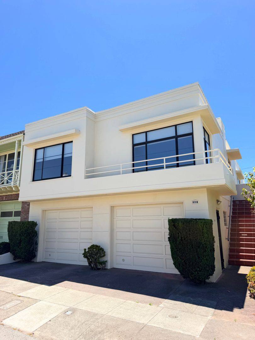 House for rent at 955 Lawton St, San Francisco, CA 94122