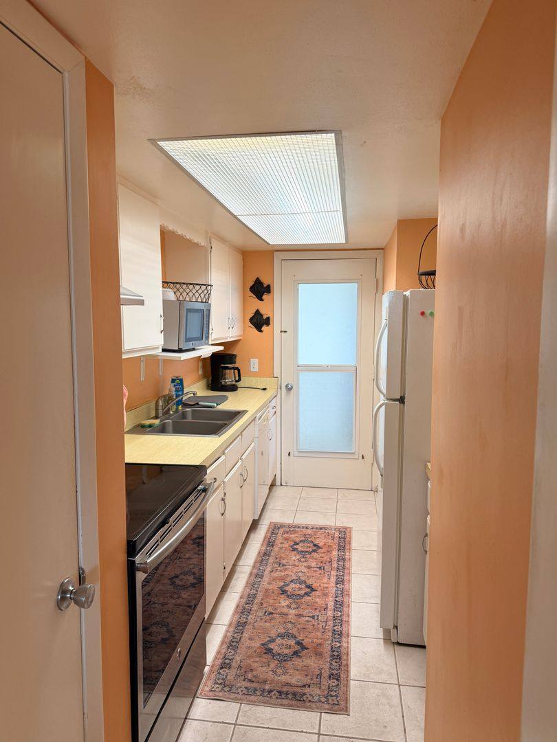 Apartment for rent at 1500 Park Beach Circle, Punta Gorda, FL 33950