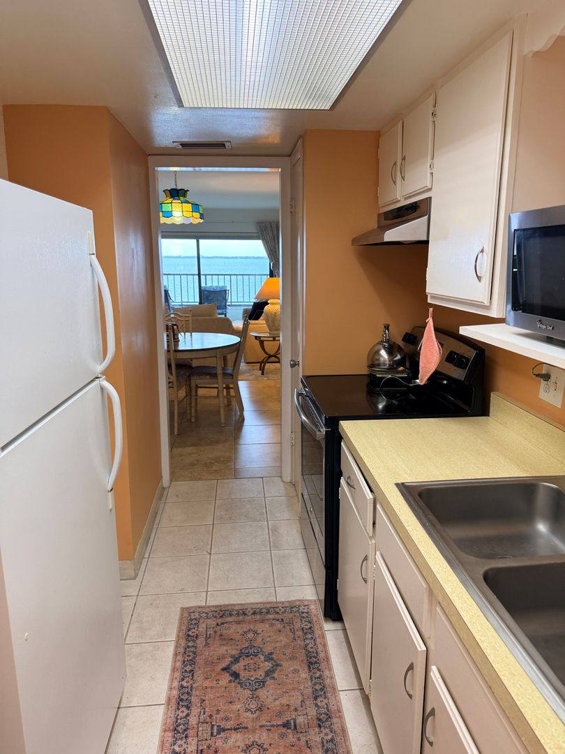 Apartment for rent at 1500 Park Beach Circle, Punta Gorda, FL 33950