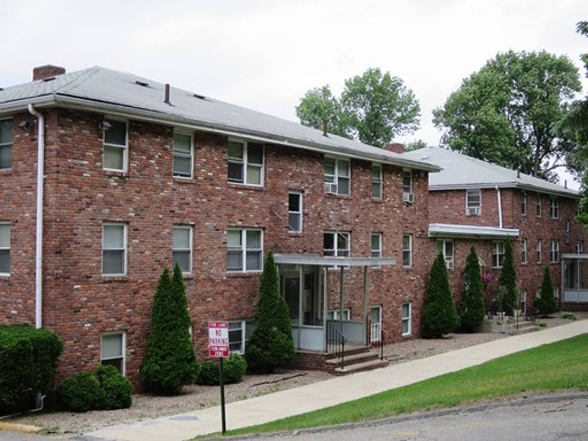Apartment for rent at 61 Park Ave W, Lowell, MA 01852