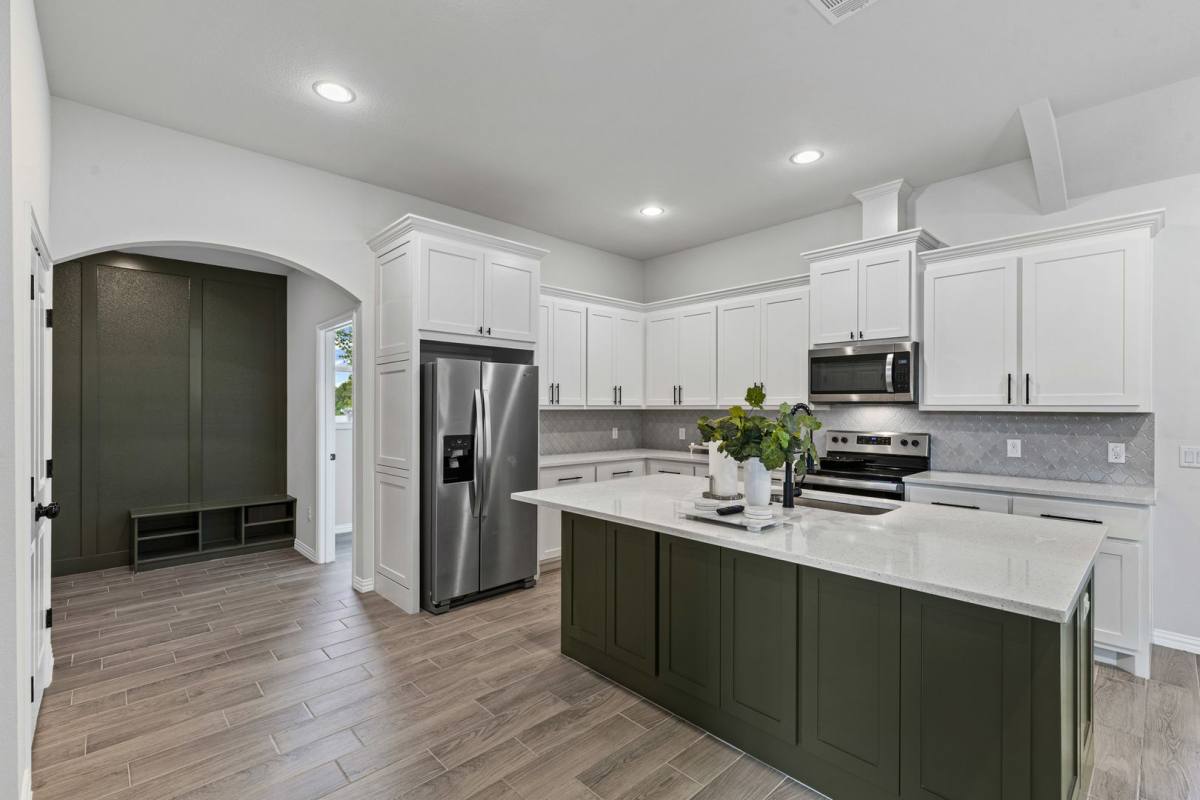 House for rent at 6111 Collins Court, Granbury, TX 76048