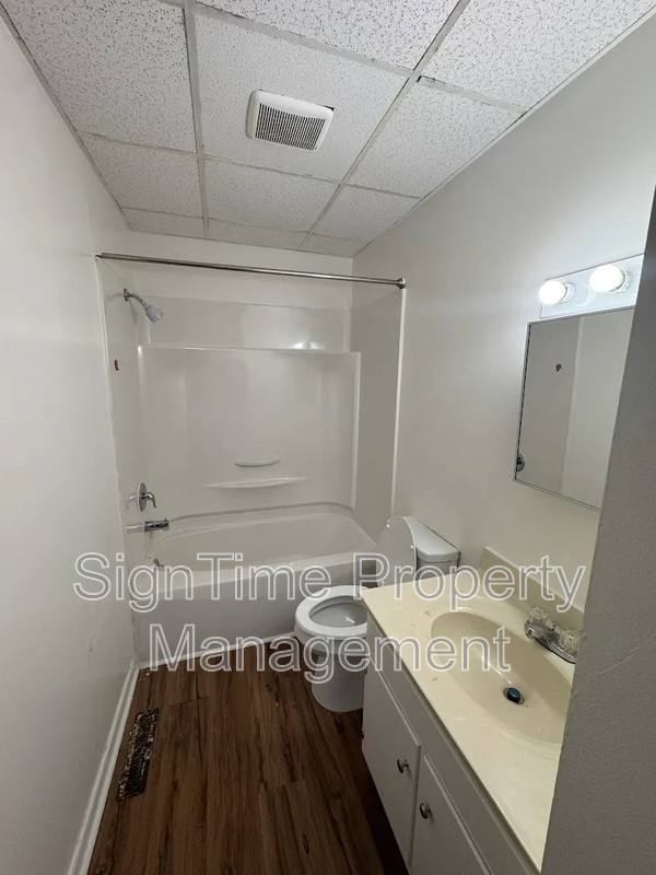 Apartment for rent at 112 W Franklin St #4, Hagerstown, MD 21740