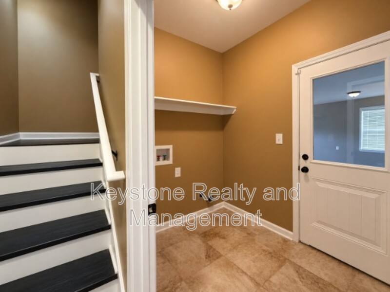 3492 Sikorsky Lane, Clarksville, TN 37042 - House for Rent - Image 7