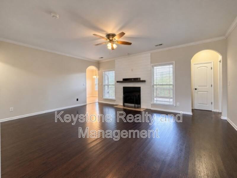 3492 Sikorsky Lane, Clarksville, TN 37042 - House for Rent - Image 3