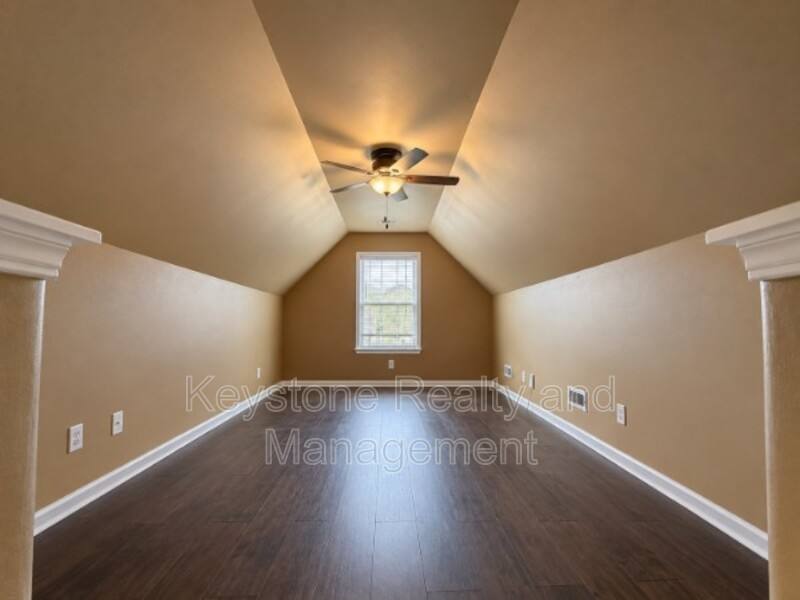 3492 Sikorsky Lane, Clarksville, TN 37042 - House for Rent - Image 8