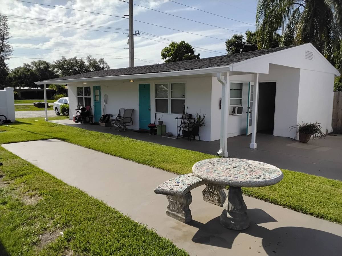 Apartment for rent at 1215 Hartman Rd, Fort Pierce, FL 34947