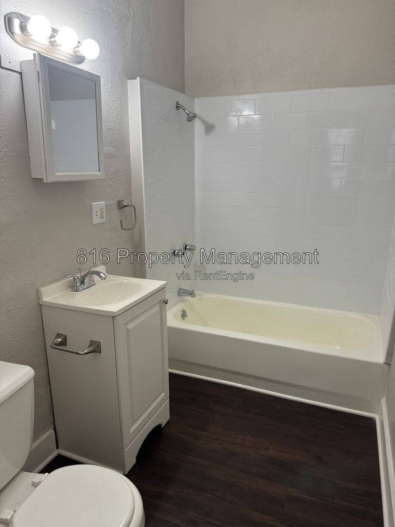 Apartment for rent at 2416 E 22nd St #2W, Kansas City, MO 64127