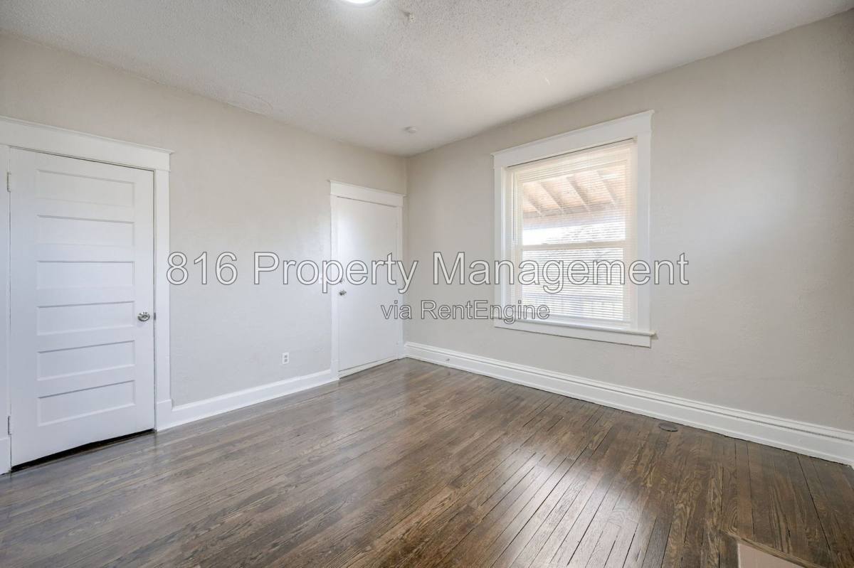 Apartment for rent at 2416 E 22nd St #2W, Kansas City, MO 64127