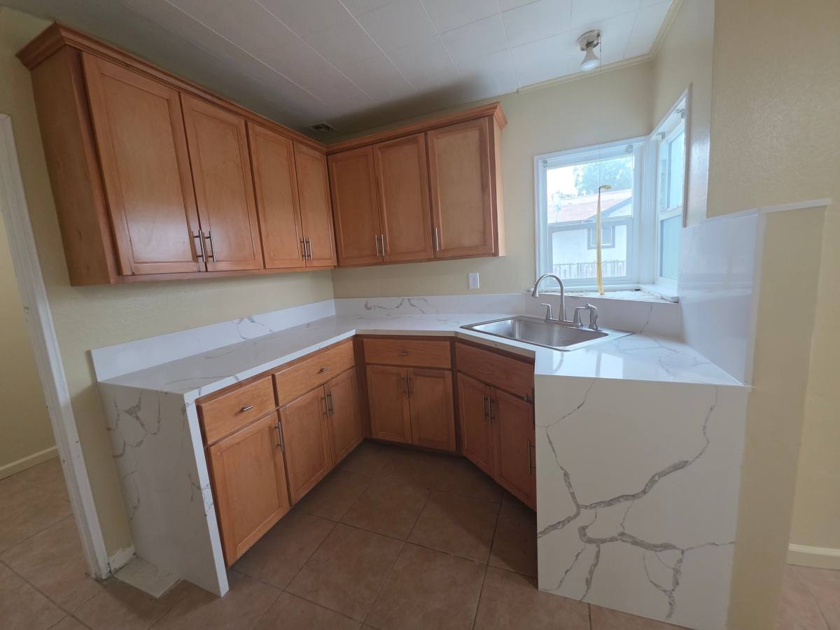 House for rent at 557 W Oldfield, Lancaster, CA 93536