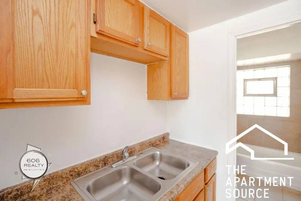 Apartment for rent at 3443 S Central Ave #6, Cicero, IL 60804