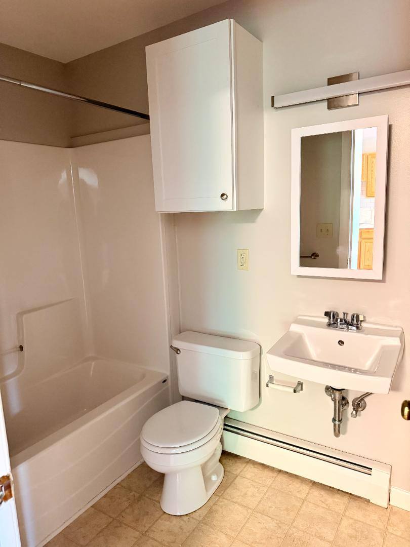 Apartment for rent at 117 Park St #5B, Morrisville, VT 05661