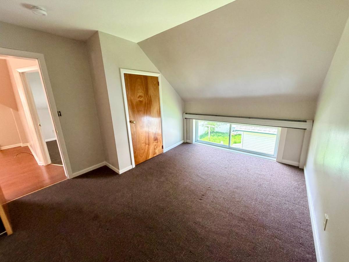 Apartment for rent at 117 Park St #5B, Morrisville, VT 05661