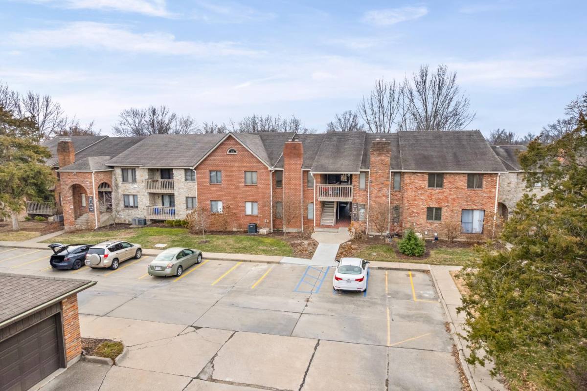 Apartment for rent at 104 E Green Meadows Rd #SHAMROCK Condo, Columbia, MO 65203
