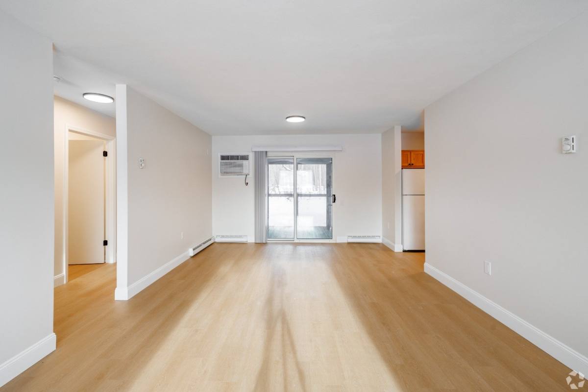 Apartment for rent at 2 Meadowbrook Circle #105, Fulton, NY 13069