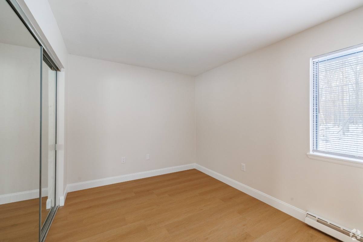 Apartment for rent at 2 Meadowbrook Circle #105, Fulton, NY 13069