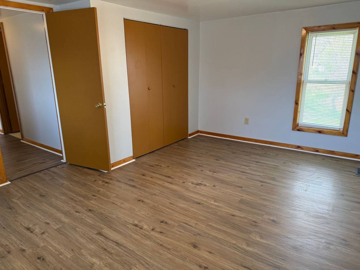 House for rent at 1807 Martin Luther King Jr Dr, Jackson, MI 49203