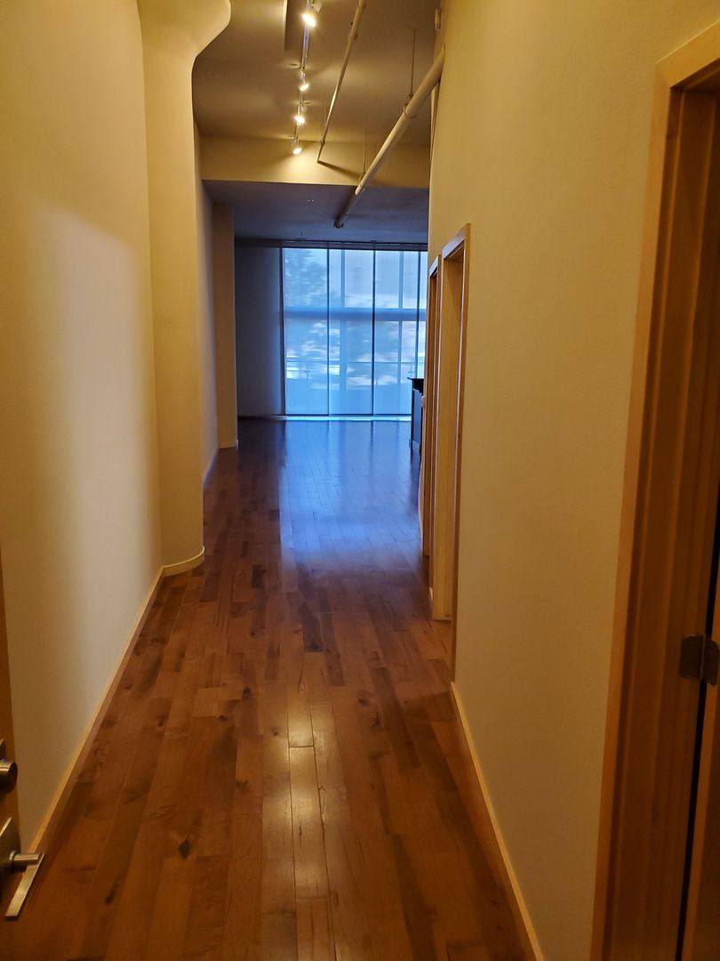 Oregon, 221 E Oregon St, Milwaukee, WI 53204 - Apartment for Rent - Image 4