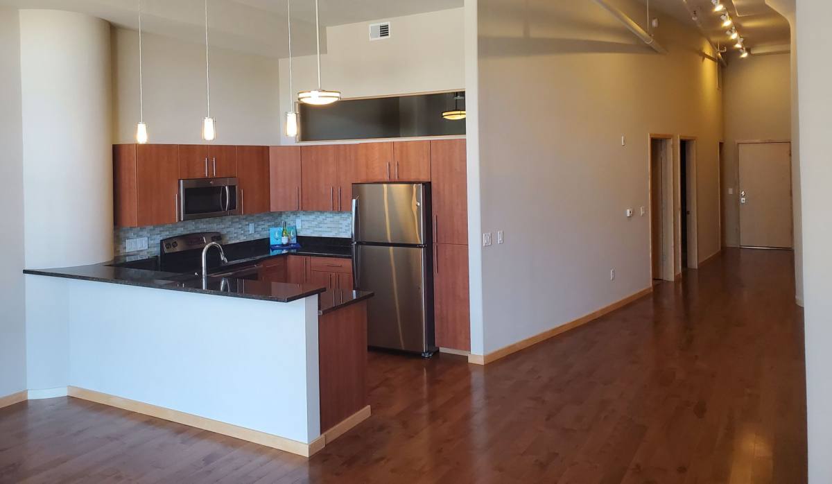 Oregon, 221 E Oregon St, Milwaukee, WI 53204 - Apartment for Rent