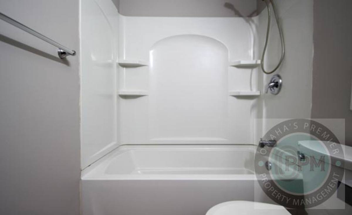 Apartment for rent at 2903 N 76th St, Omaha, NE 68134
