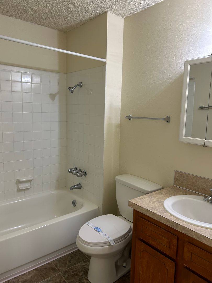 Townhouse for rent at 505 27th Ave, SE, Albany, OR 97322