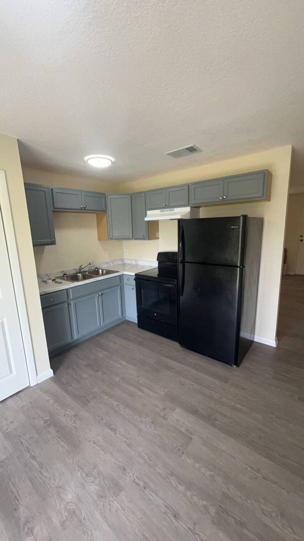 459 Beech Ave, Lakeland, FL 33813 - House for Rent - Image 2
