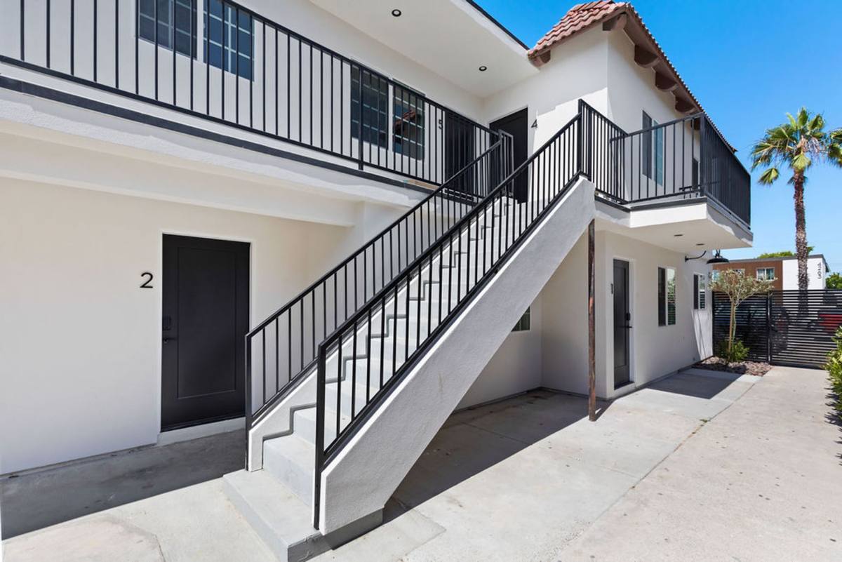 4264 42nd St, San Diego, CA 92105 - Apartment for Rent - Image 2