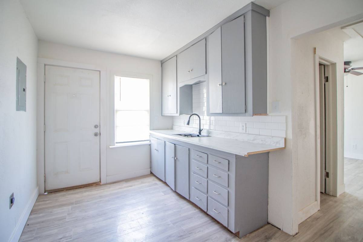 Apartment for rent at 302 Ave U, Lubbock, TX 79415