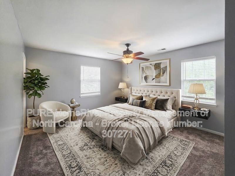 House for rent at 9444 Stately Oak Lane, Charlotte, NC 28227