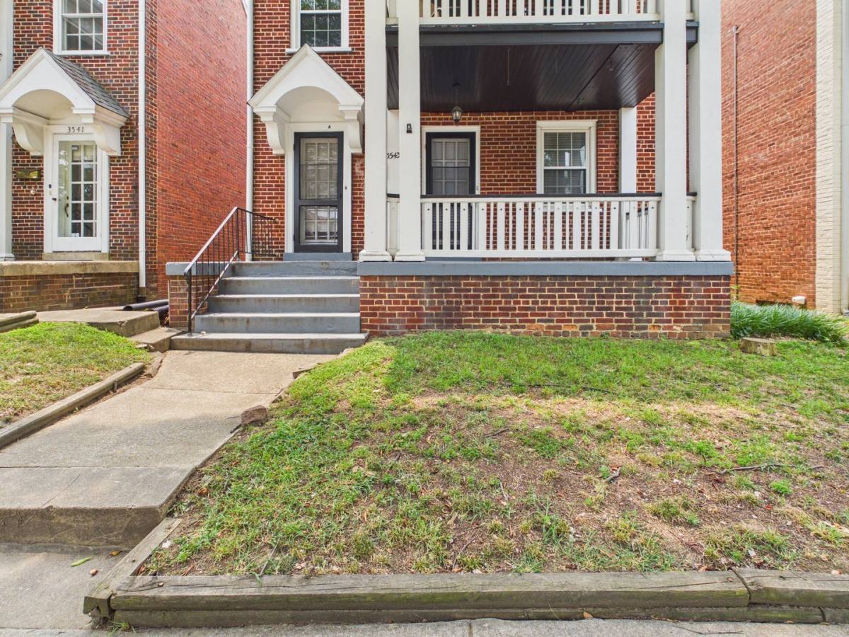 Apartment for rent at 3543 Grove Ave #A 2nd Floor, Richmond, VA 23221