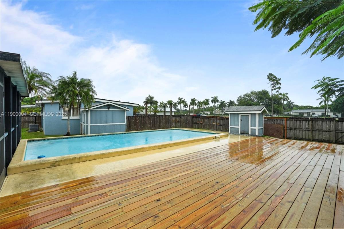 44 NW 19th St, Homestead, FL 33030 - House for Rent - Image 9
