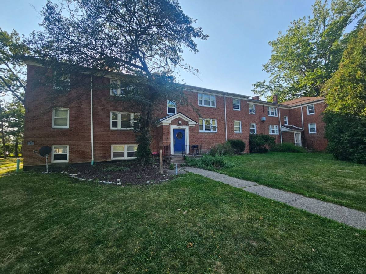 Apartment for rent at 250 E 244th St, Euclid, OH 44123