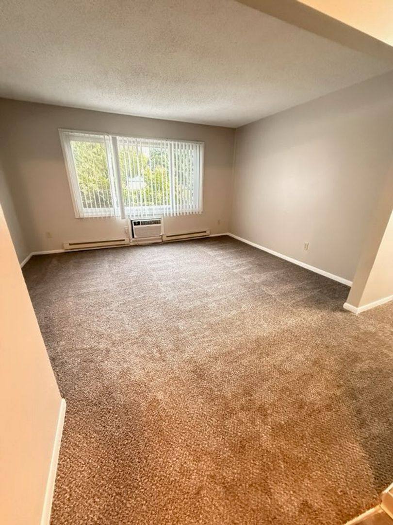 Apartment for rent at 608 NE 4th St, Grimes, IA 50111