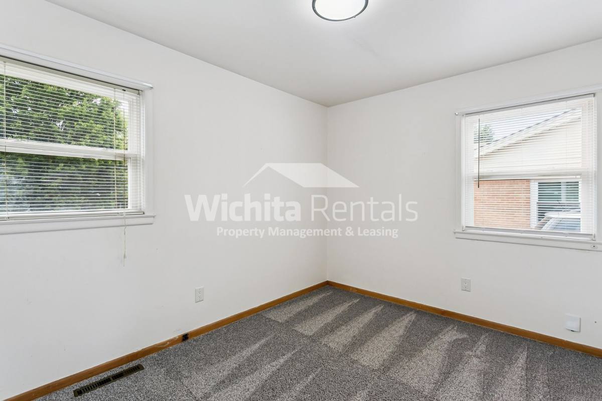 House for rent at 525 S Derby Ave, Derby, KS 67037