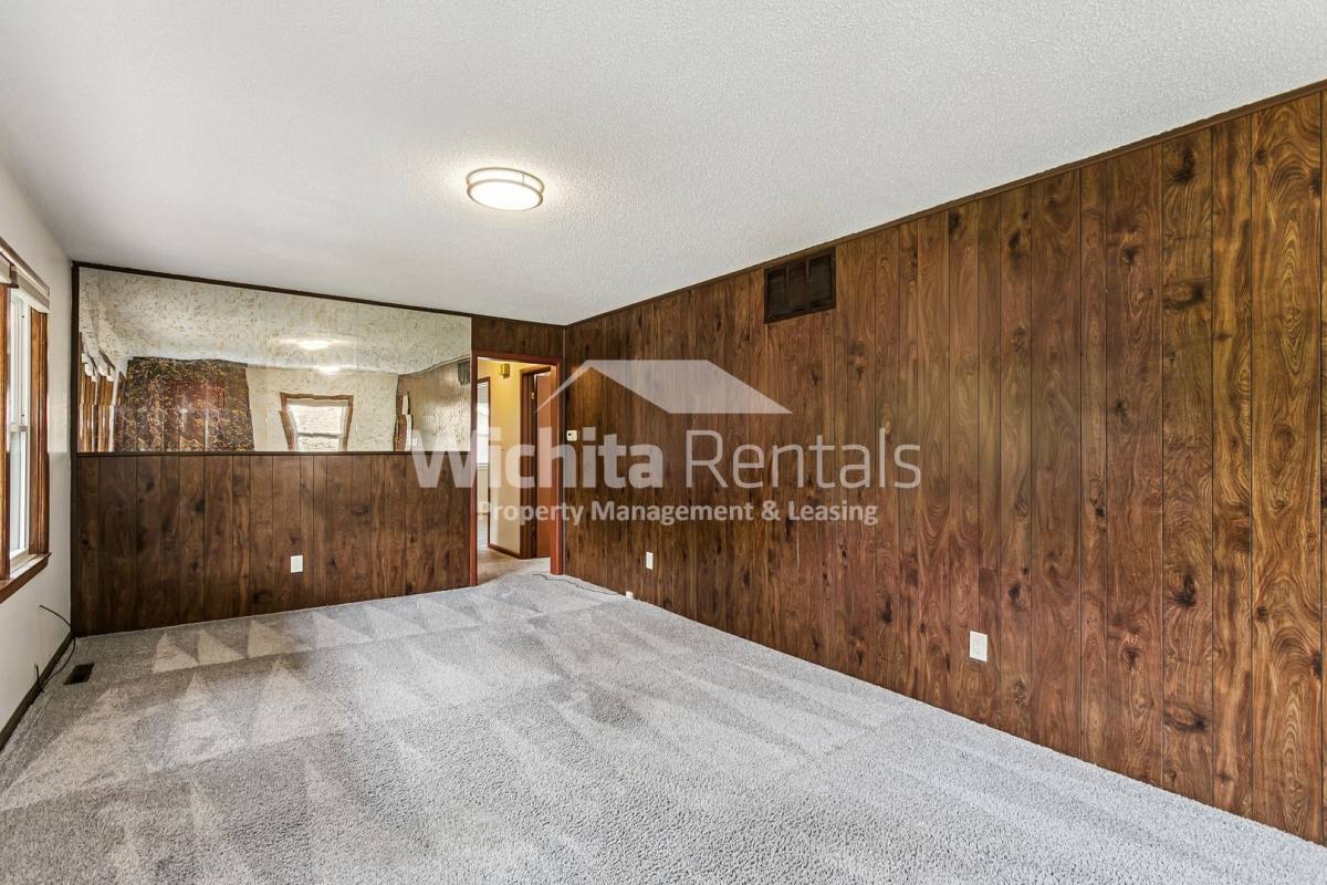 House for rent at 525 S Derby Ave, Derby, KS 67037