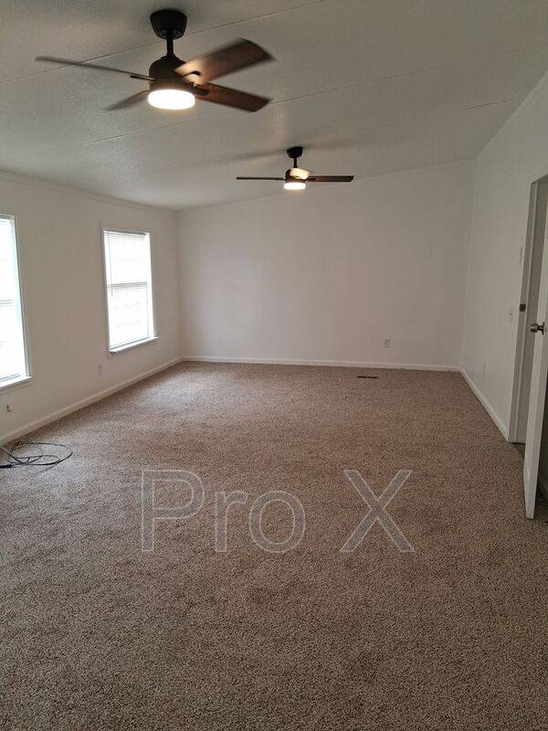 House for rent at 910 Sands Rd, Cave Springs, AR 72718
