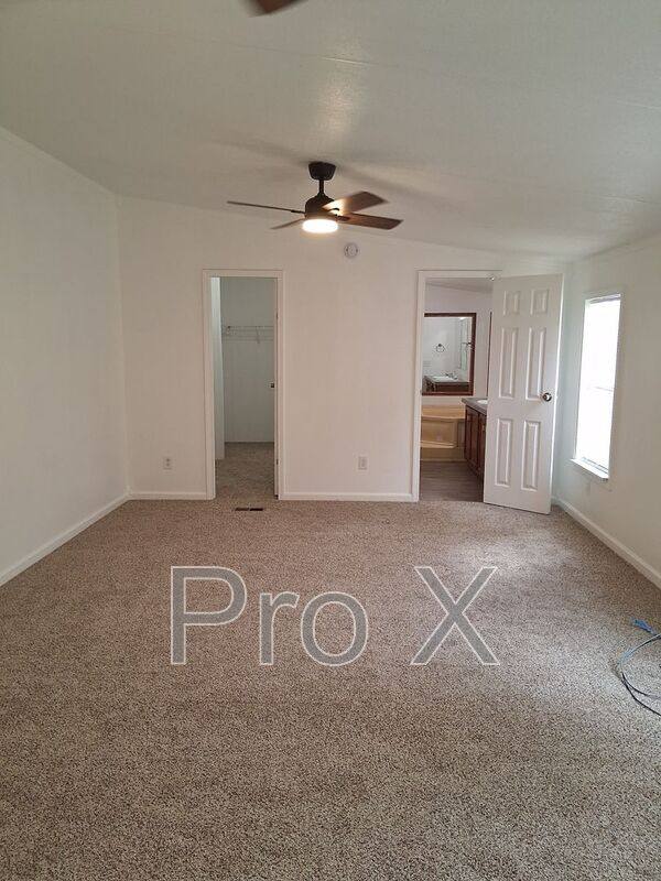 House for rent at 910 Sands Rd, Cave Springs, AR 72718