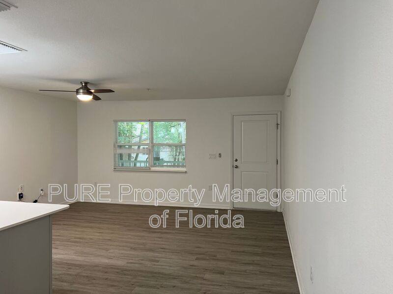 318 NE 7 Terrace #201, Ocala, FL 34470 - House for Rent - Image 3