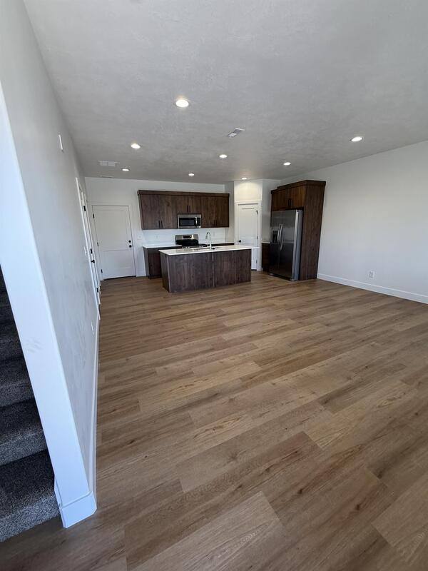 Townhouse for rent at 96 N 400 W #1, Tremonton, UT 84337