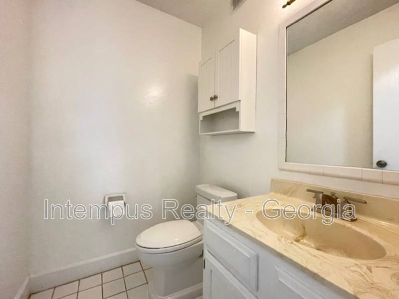 House for rent at 10440 Virginia Pine Lane, Alpharetta, GA 30022