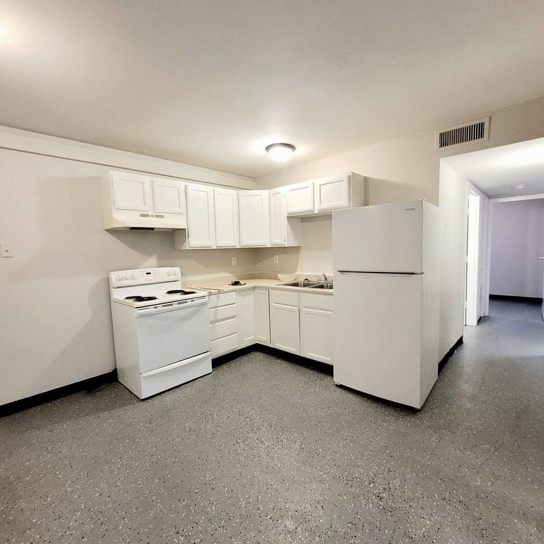 Apartment for rent at 1324 SW Western Ave, Topeka, KS 66604