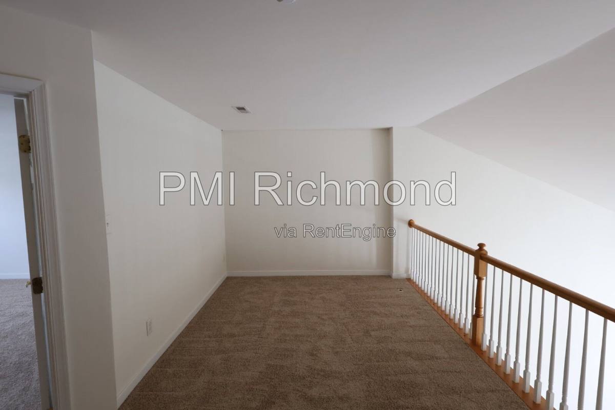 Townhouse for rent at 5805 Park Creste Dr, Glen Allen, VA 23059