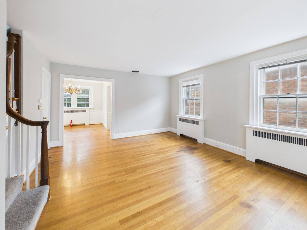 Apartment for rent at 4406 Augusta Ave, West Unit, Richmond, VA 23230