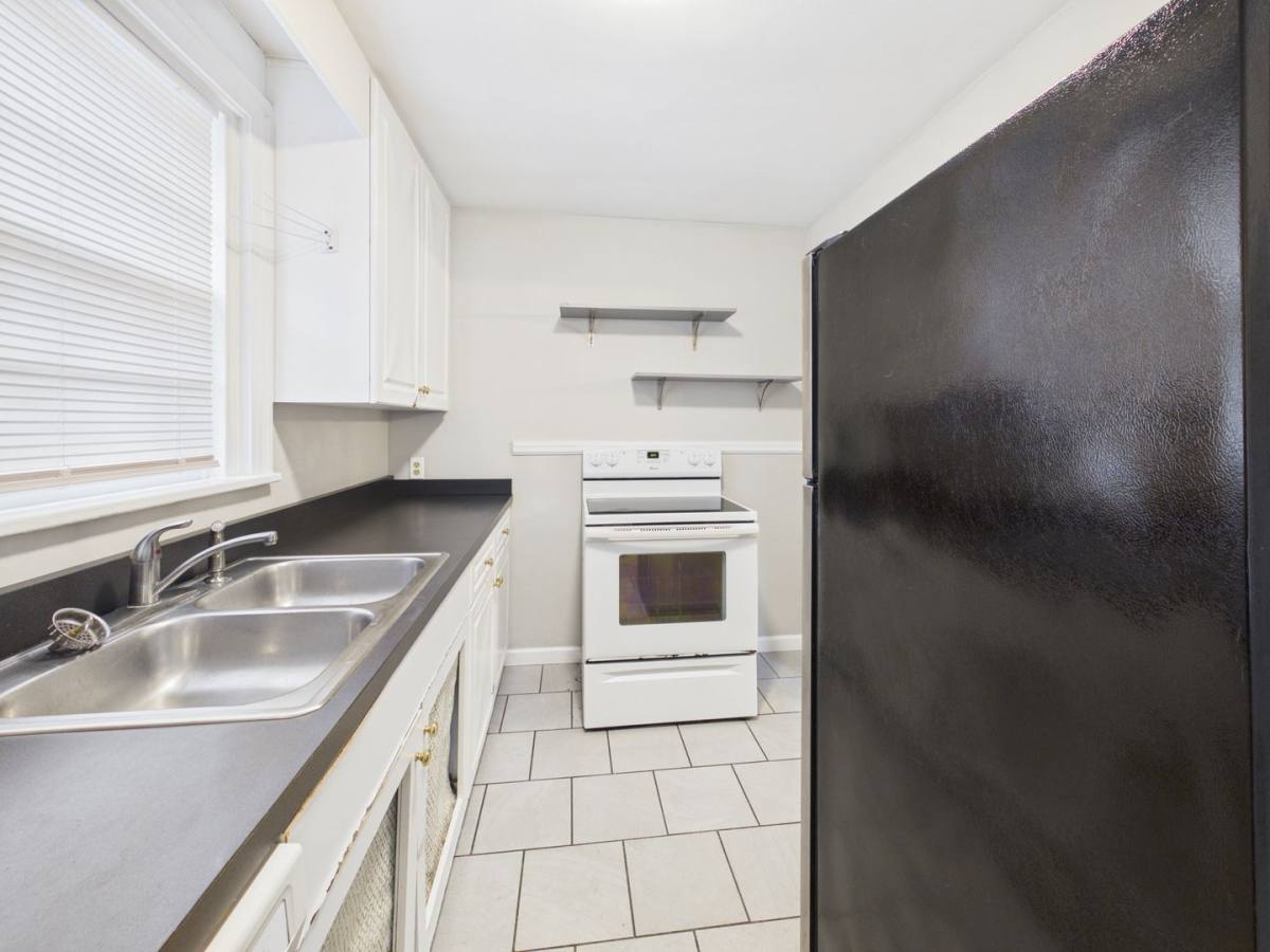 Apartment for rent at 4406 Augusta Ave, West Unit, Richmond, VA 23230