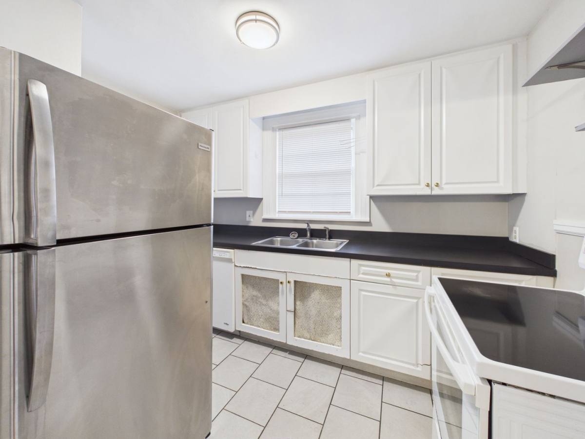 Apartment for rent at 4406 Augusta Ave, West Unit, Richmond, VA 23230