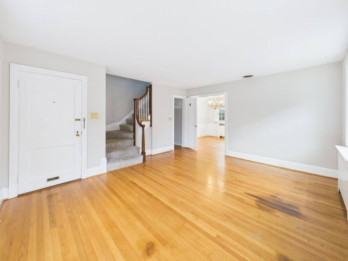 Apartment for rent at 4406 Augusta Ave, West Unit, Richmond, VA 23230