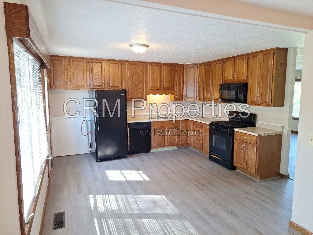 House for rent at 5800 Mendota Dr, Kokomo, IN 46902